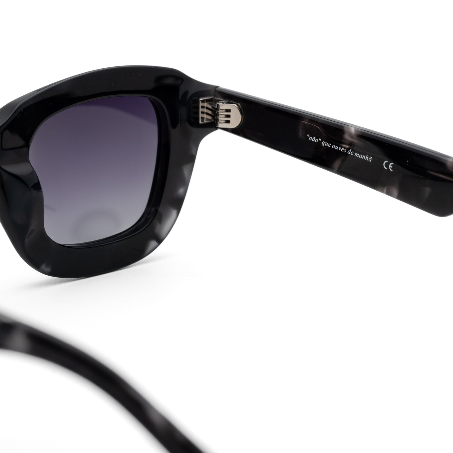 AMÁLIA Grey Tortoise